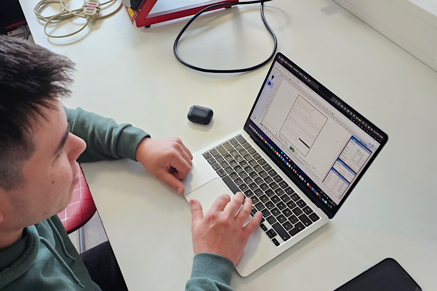 IMG_2025-06-01-210249 IMG_2025-06-01-210249