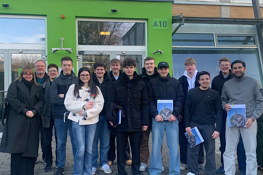 Besuch der THM Gießen mit der BG12 und FOS12B Elektrotechnik